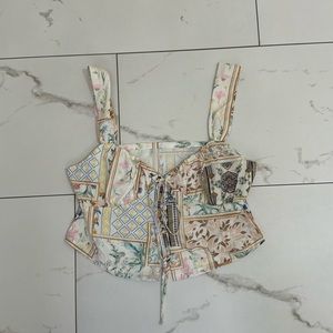 PRINT TANK TOP WITH FRONT TIE